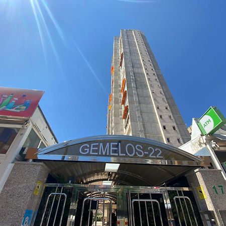 Gemelos 22-1-23 Benidorm Exterior foto